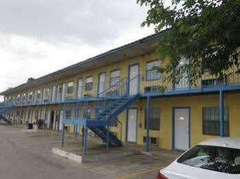 Loma Alta Motel Ларедо Экстерьер фото